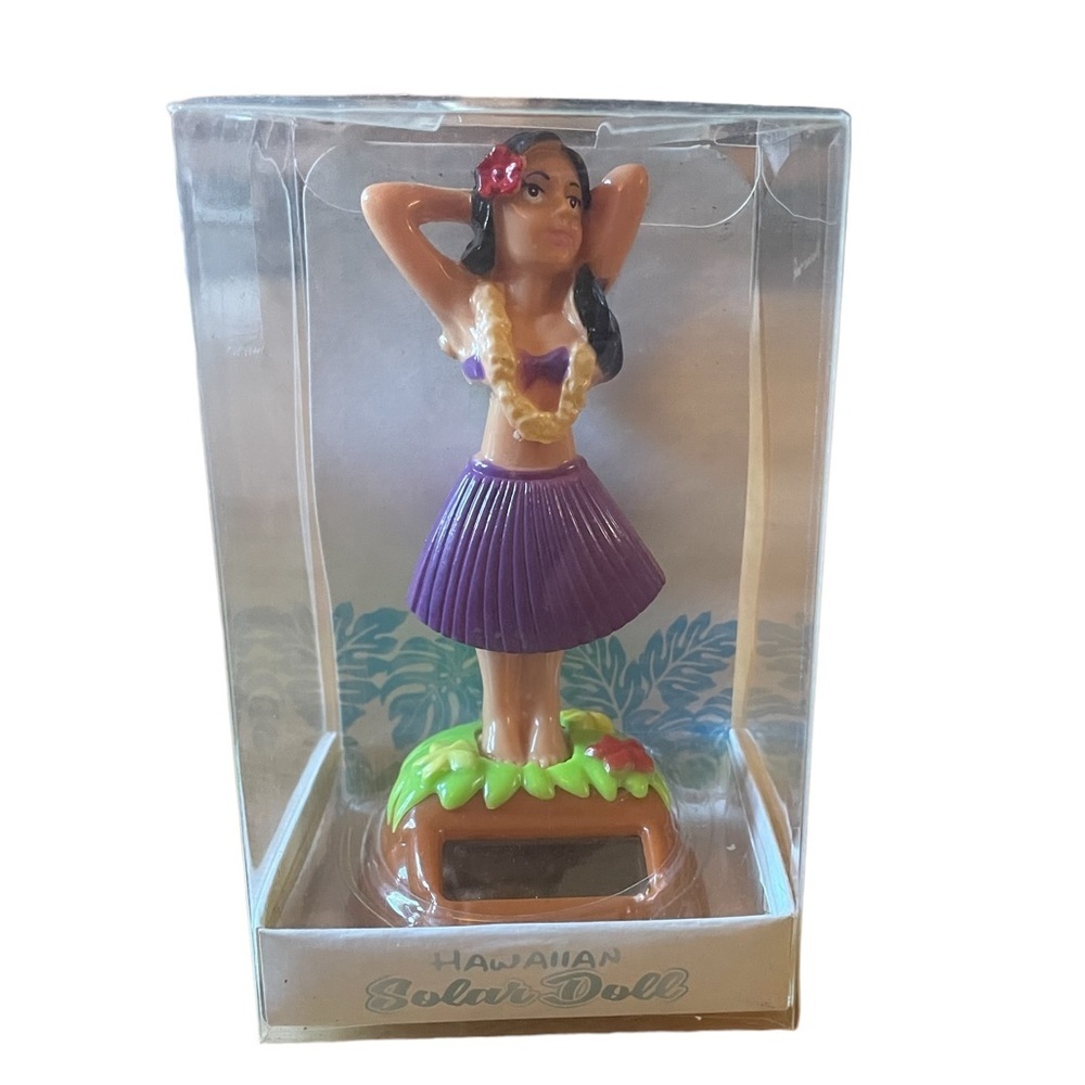 NEW Hawaiian Solar Doll 🌺